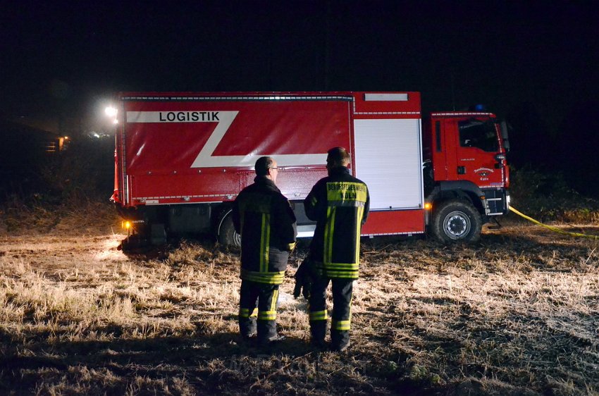 Einsatz BF Koeln Kfz geborgen Porz Josef Lindner Weg P42.JPG